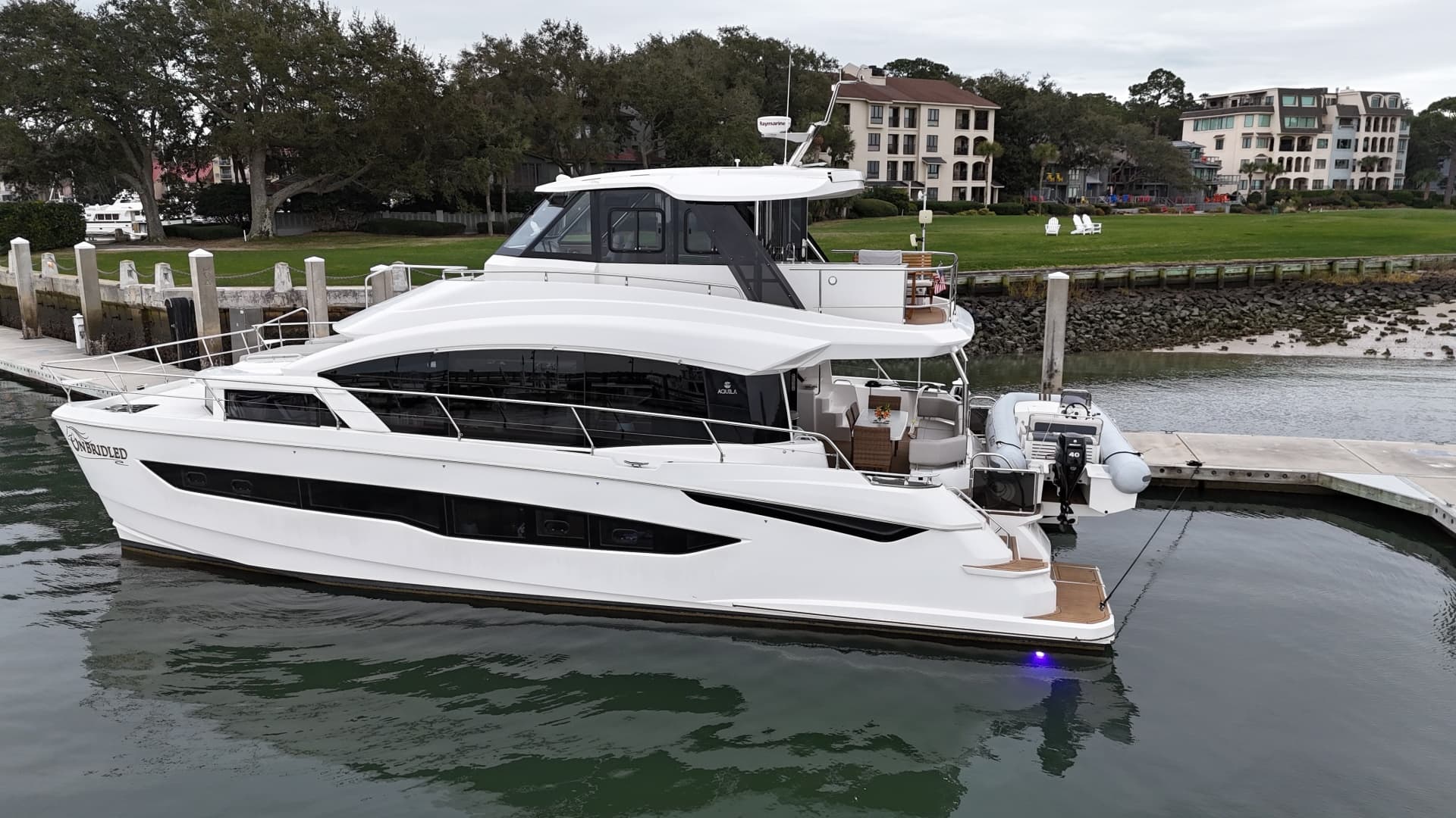 2024 Aquila 54 Yacht