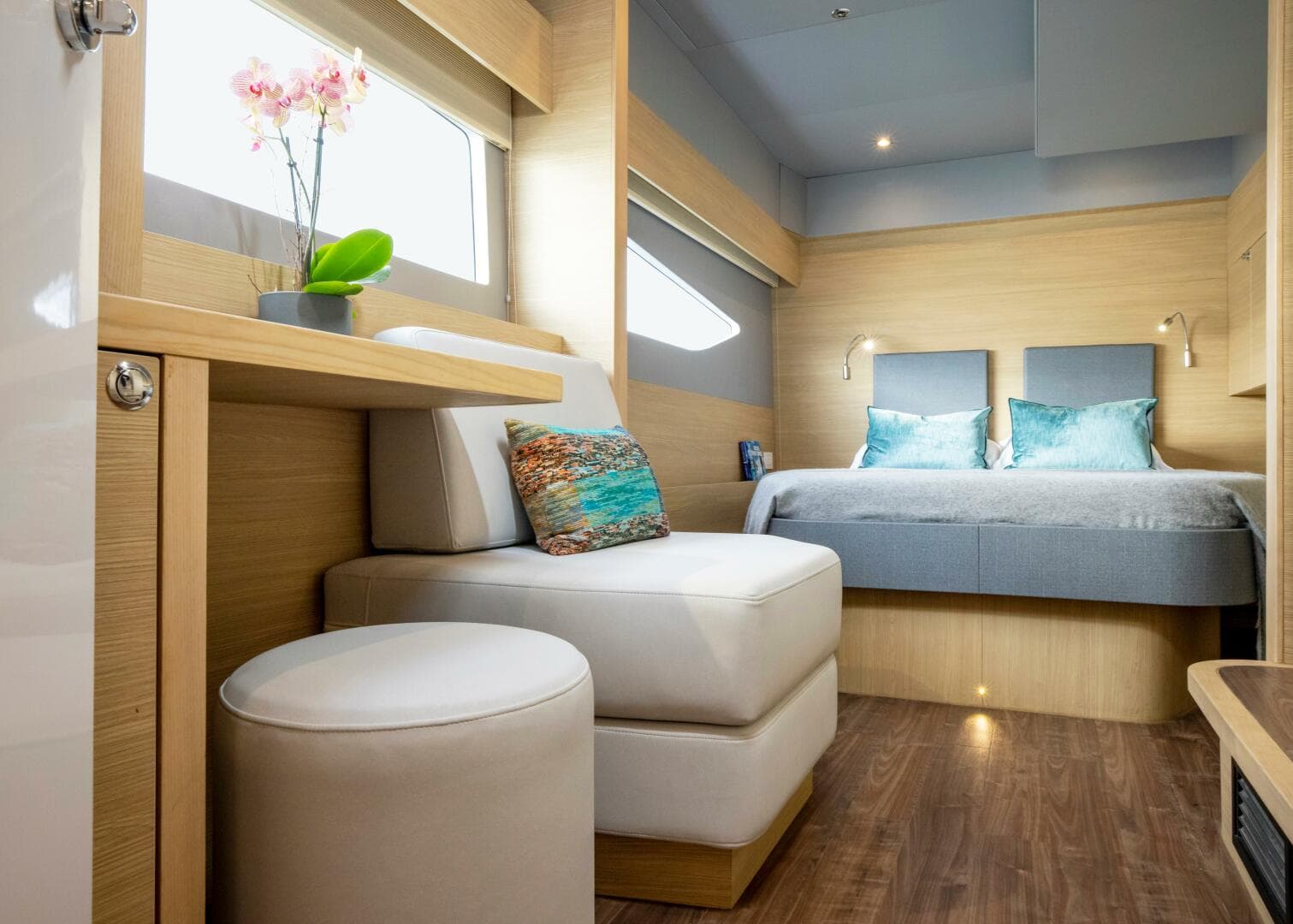 2024 Aquila 54 Yacht