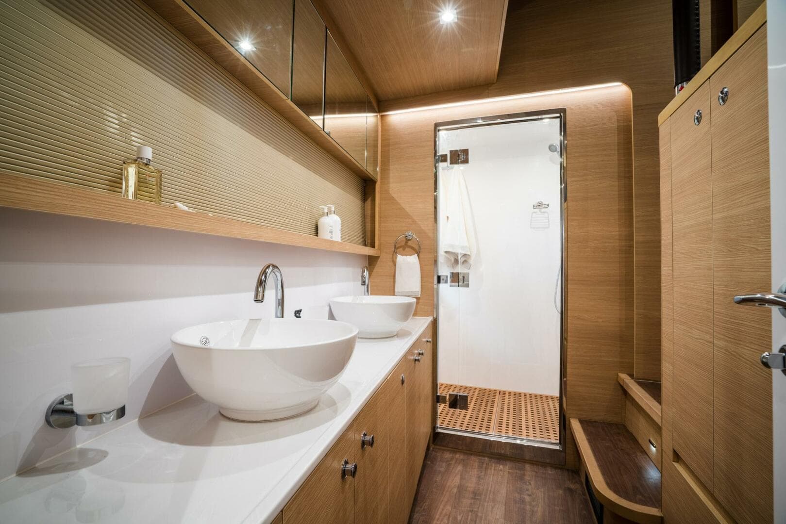 2024 Aquila 54 Yacht