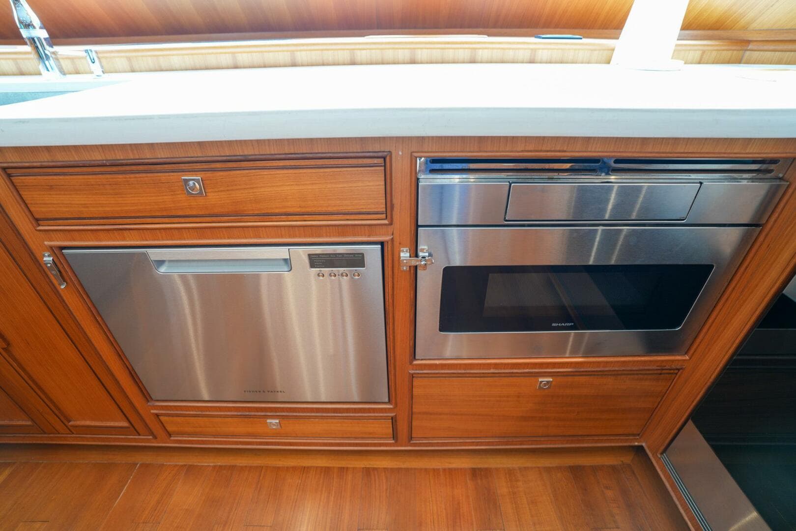 2022 Marlow Explorer 62E-CB