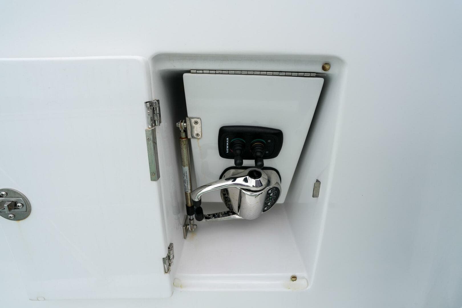 2022 Marlow Explorer 62E-CB