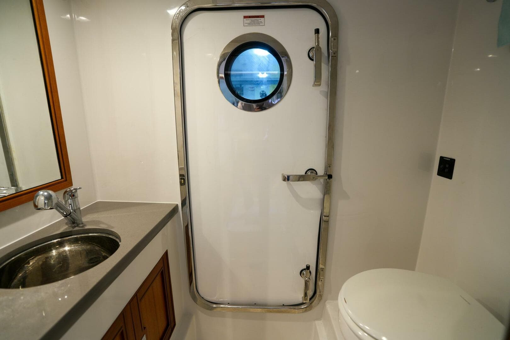 2022 Marlow Explorer 62E-CB