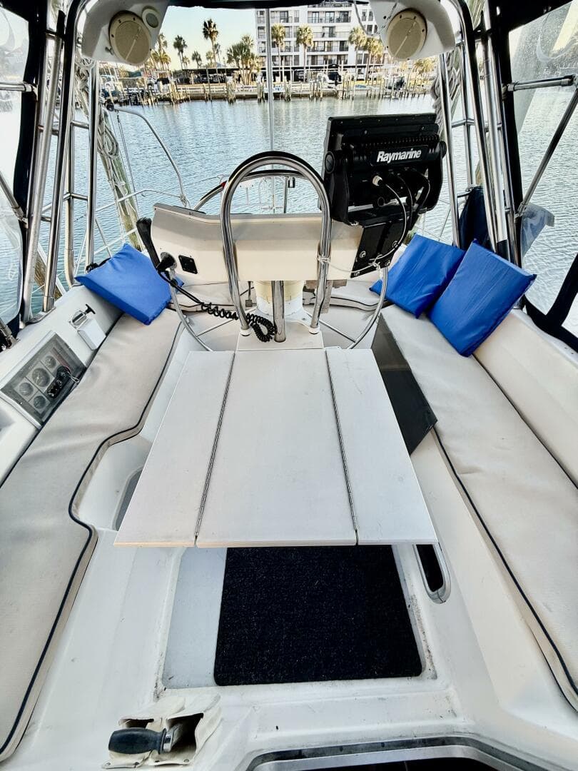 1991 Hunter Passage 42
