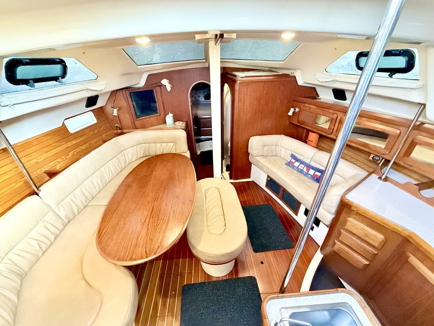 1991 Hunter Passage 42