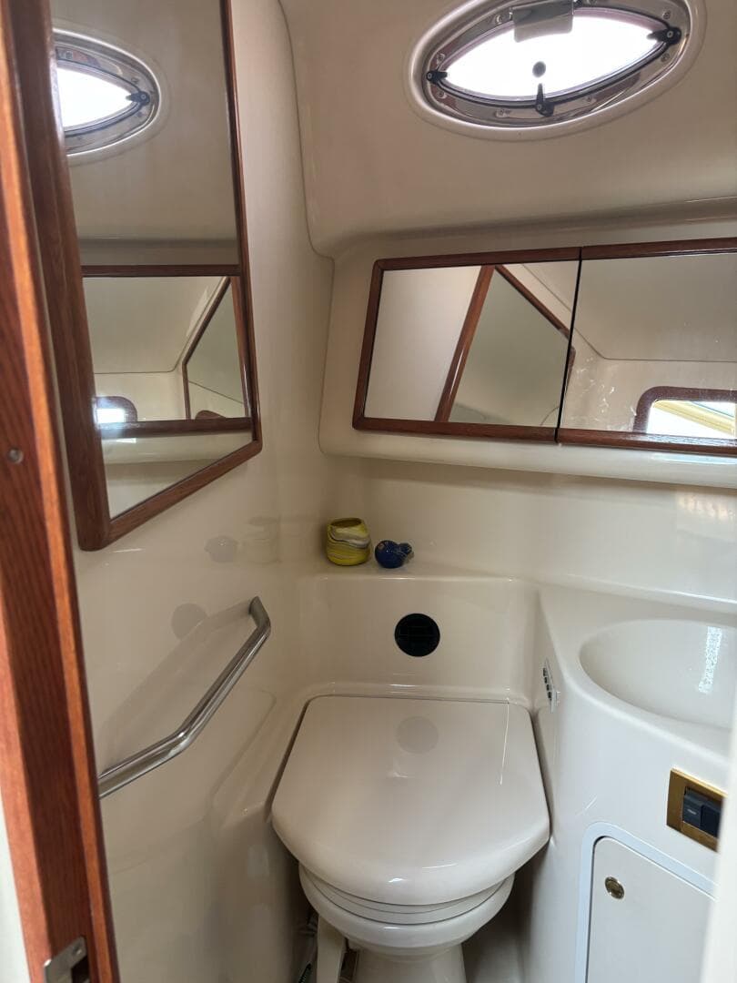 2000 Sea Ray 420 Aft Cabin