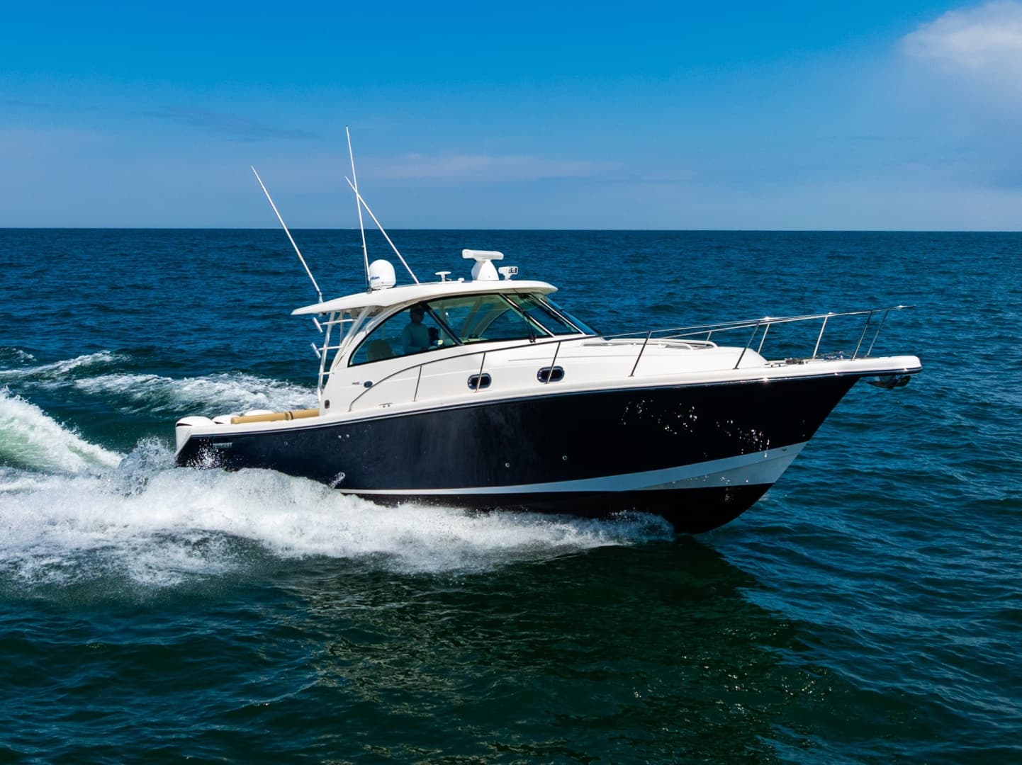 2016 Pursuit OS 385 Offshore