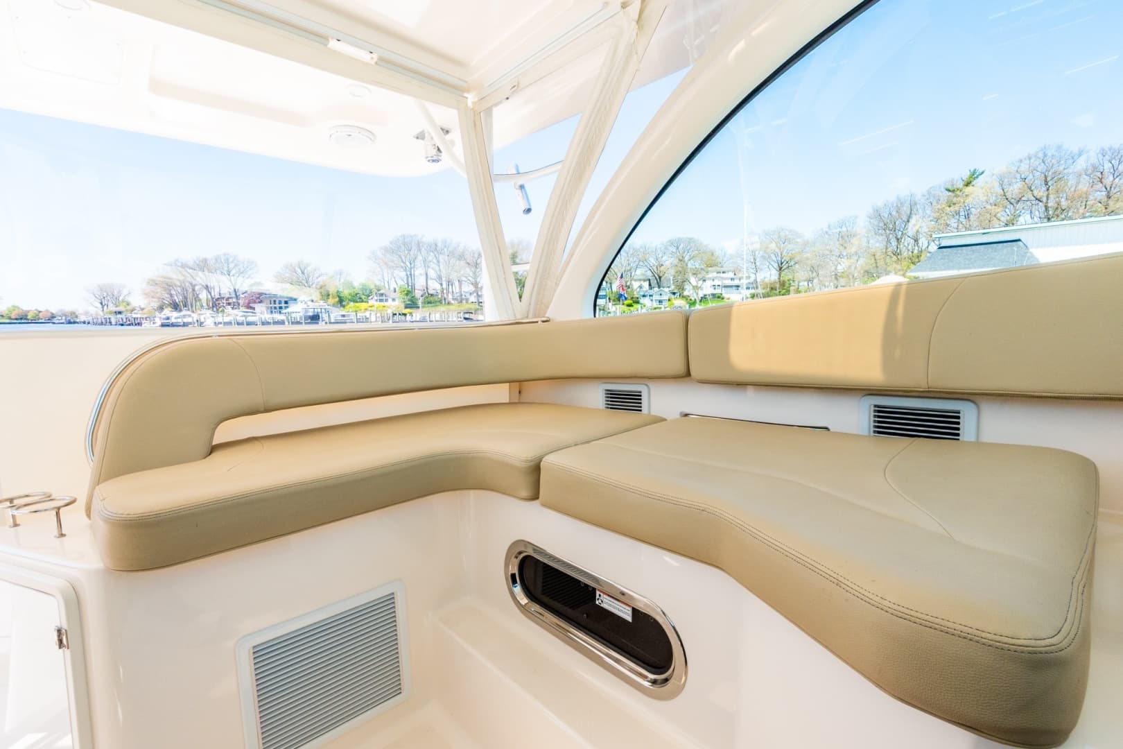 2016 Pursuit OS 385 Offshore