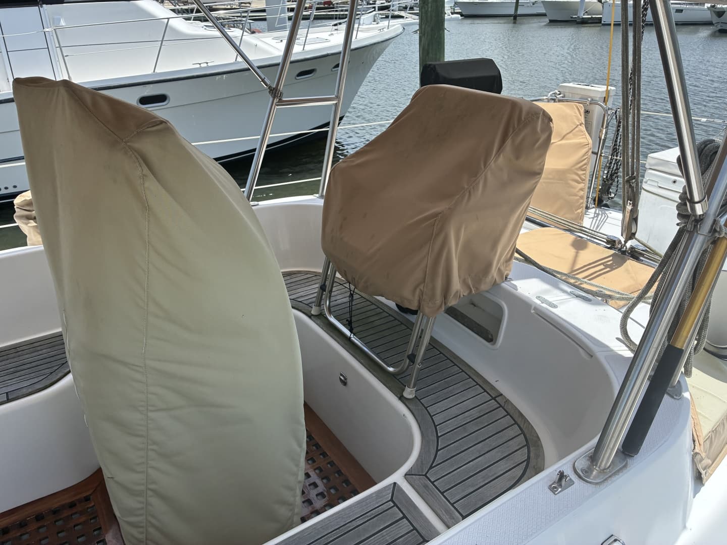 1996 Hylas 46 - 