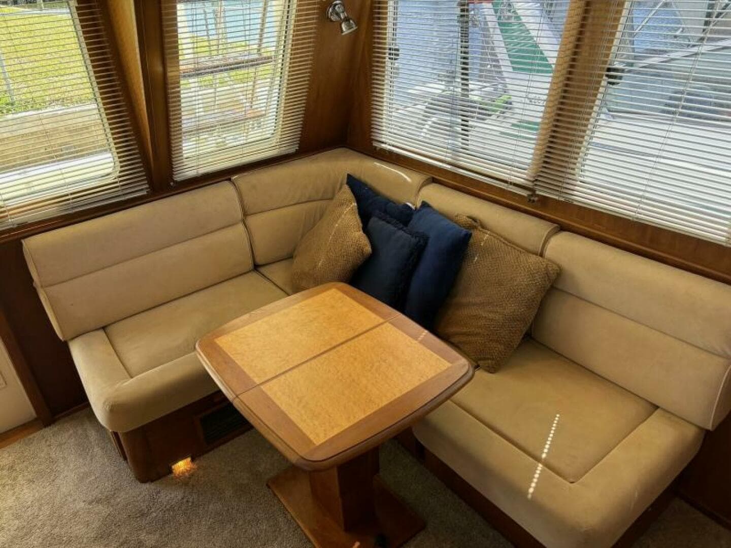 2004 Sabreline 36 Sedan