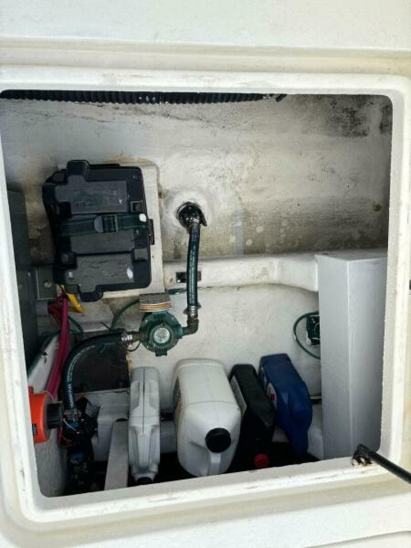 2004 Sabreline 36 Sedan