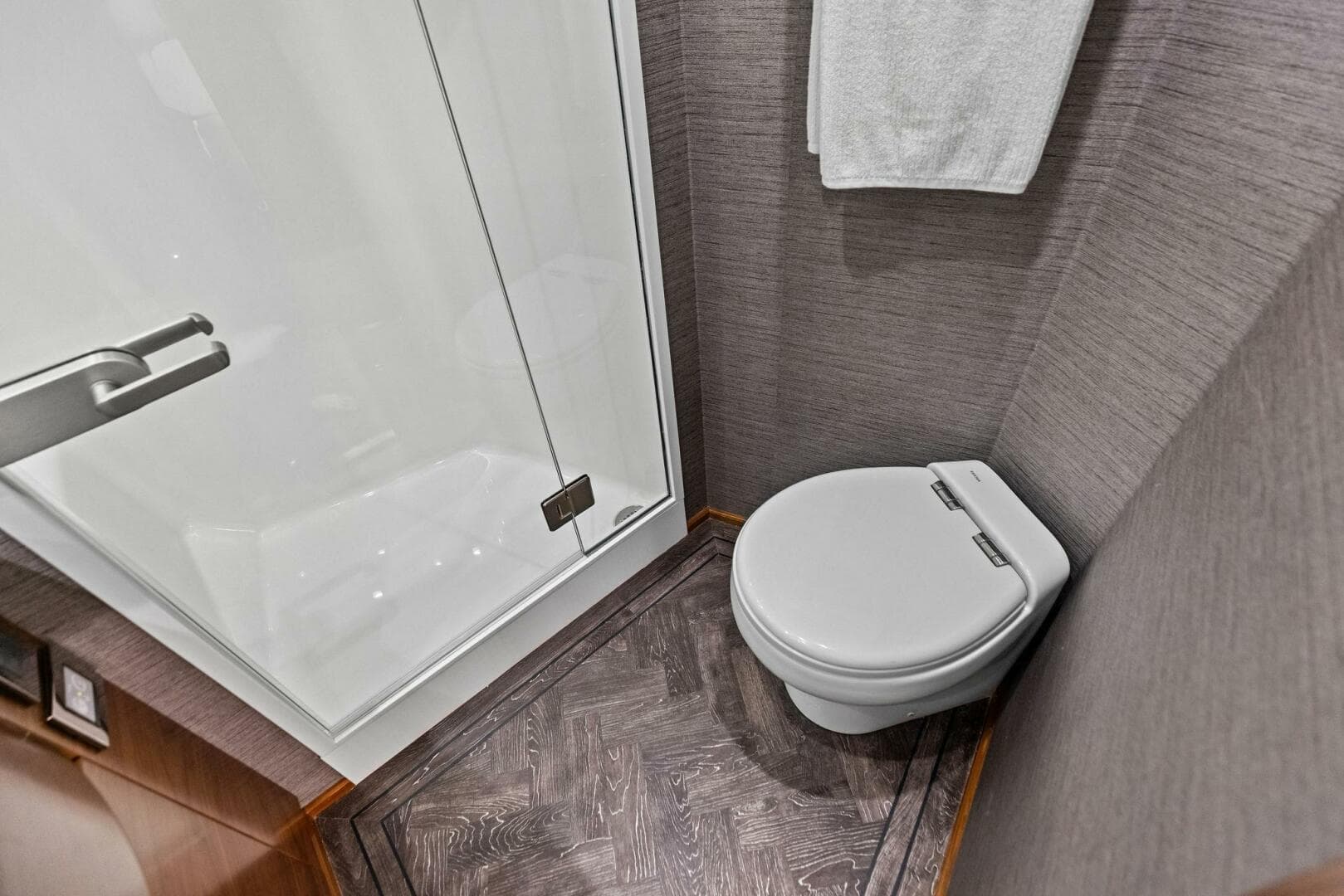 2023 Viking 54 Convertible OLDE FLORIDIAN