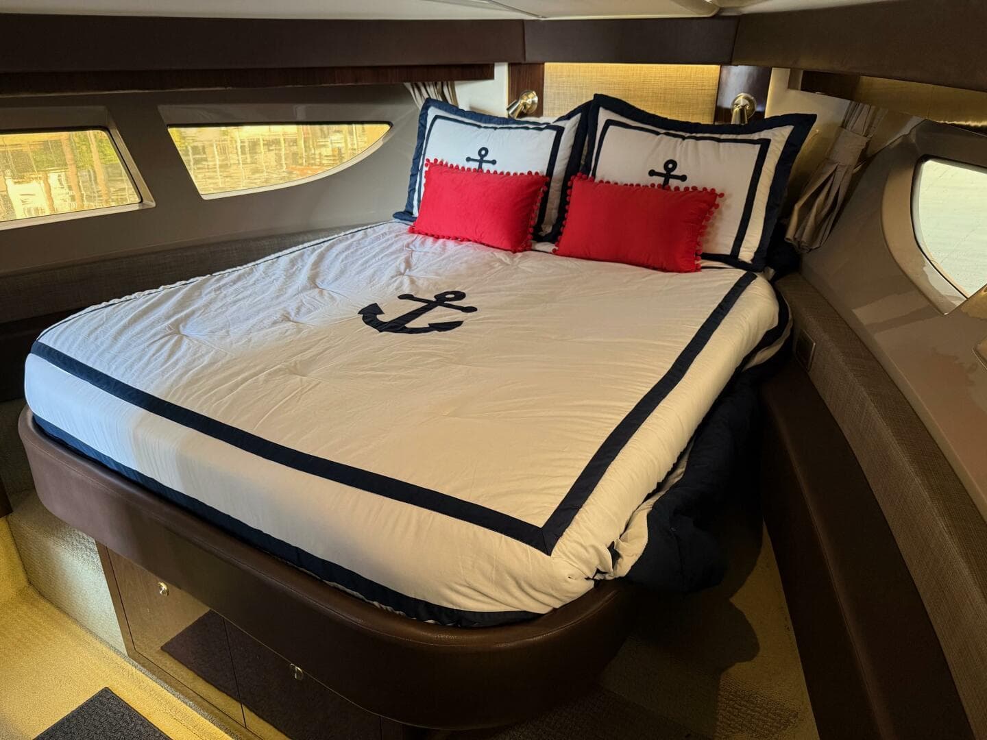 2016 Sea Ray 40 Sundancer - Stateroom