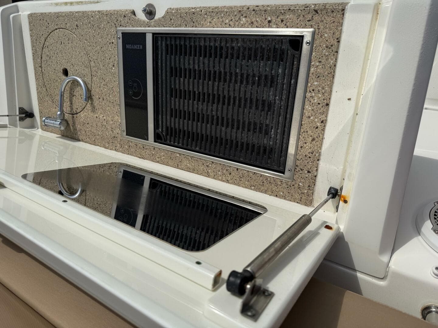 2016 Sea Ray 40 Sundancer