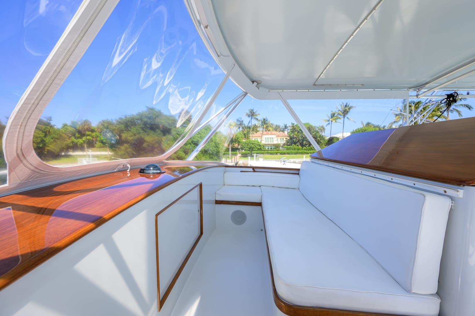 Rybovich 60 SIBONEY - Helm Seating