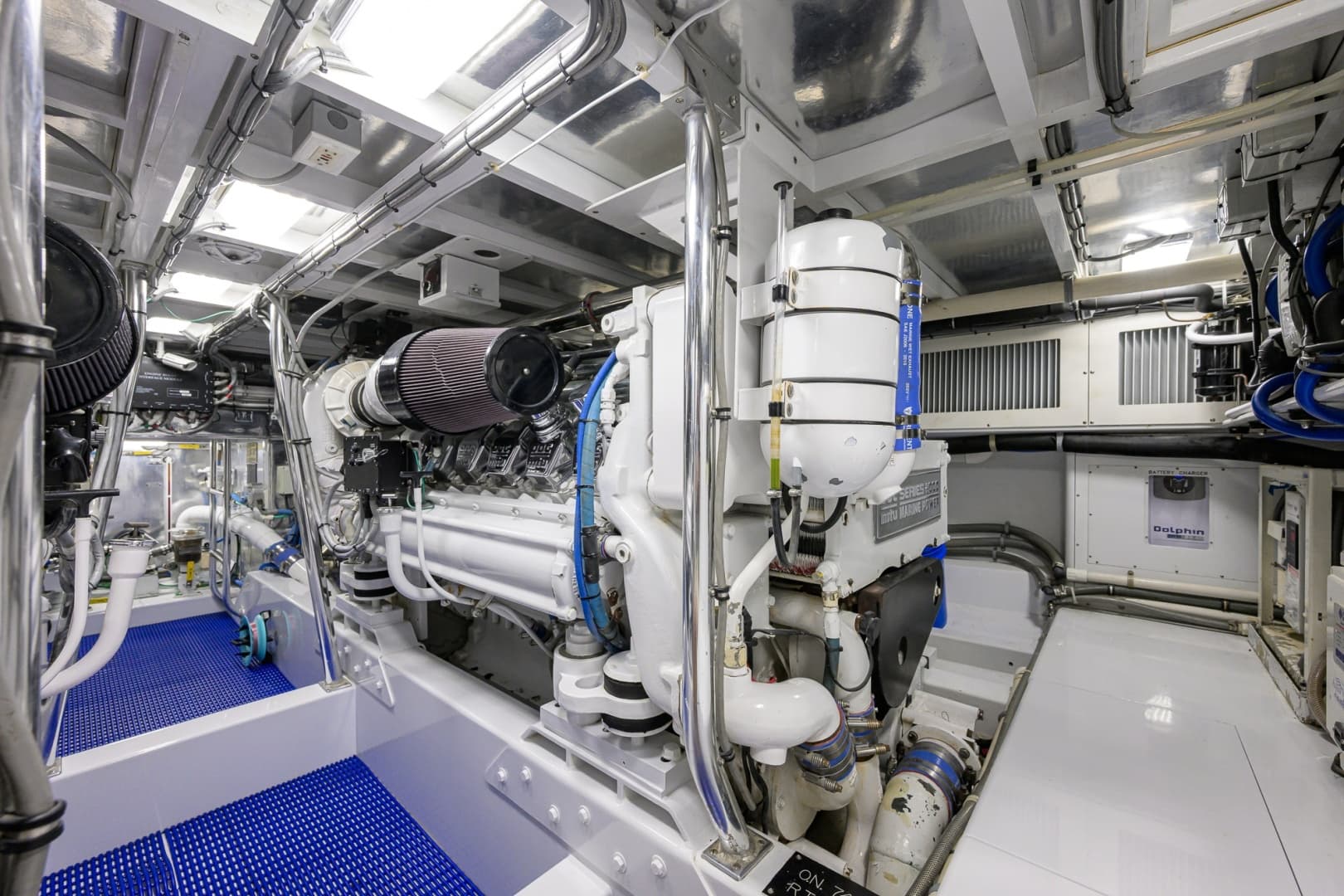 Rybovich 60 SIBONEY - Engine Room