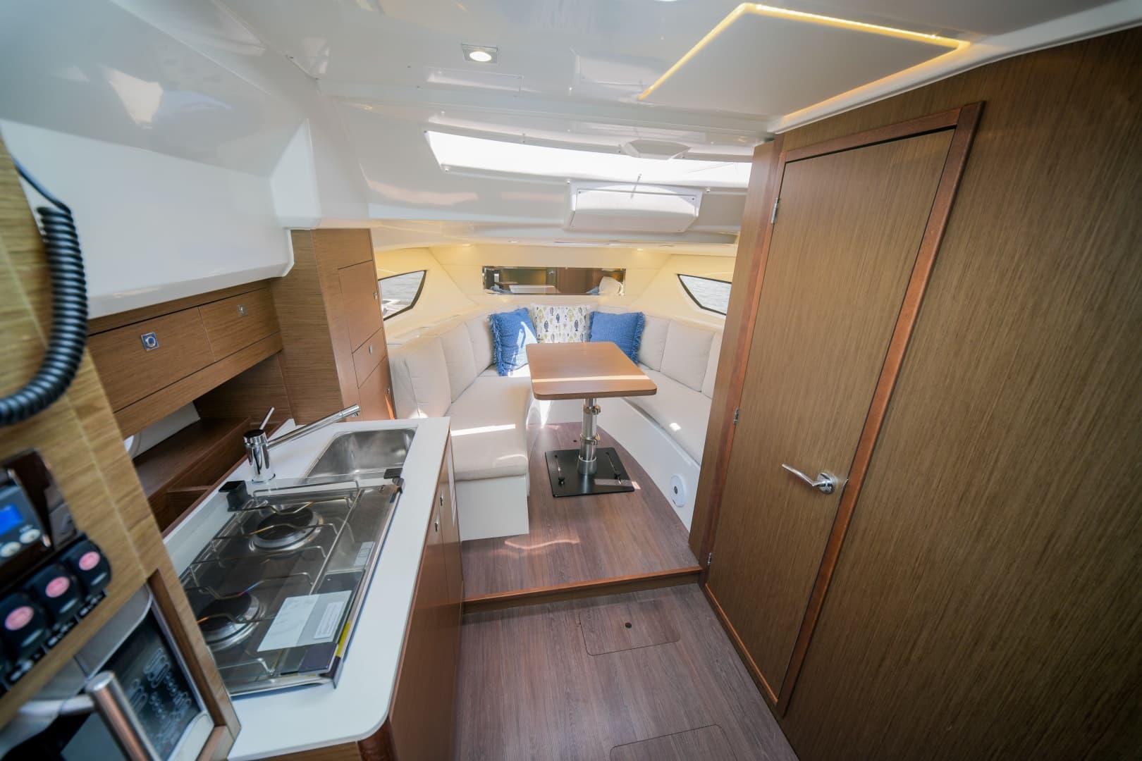2019 Jeanneau 10.5