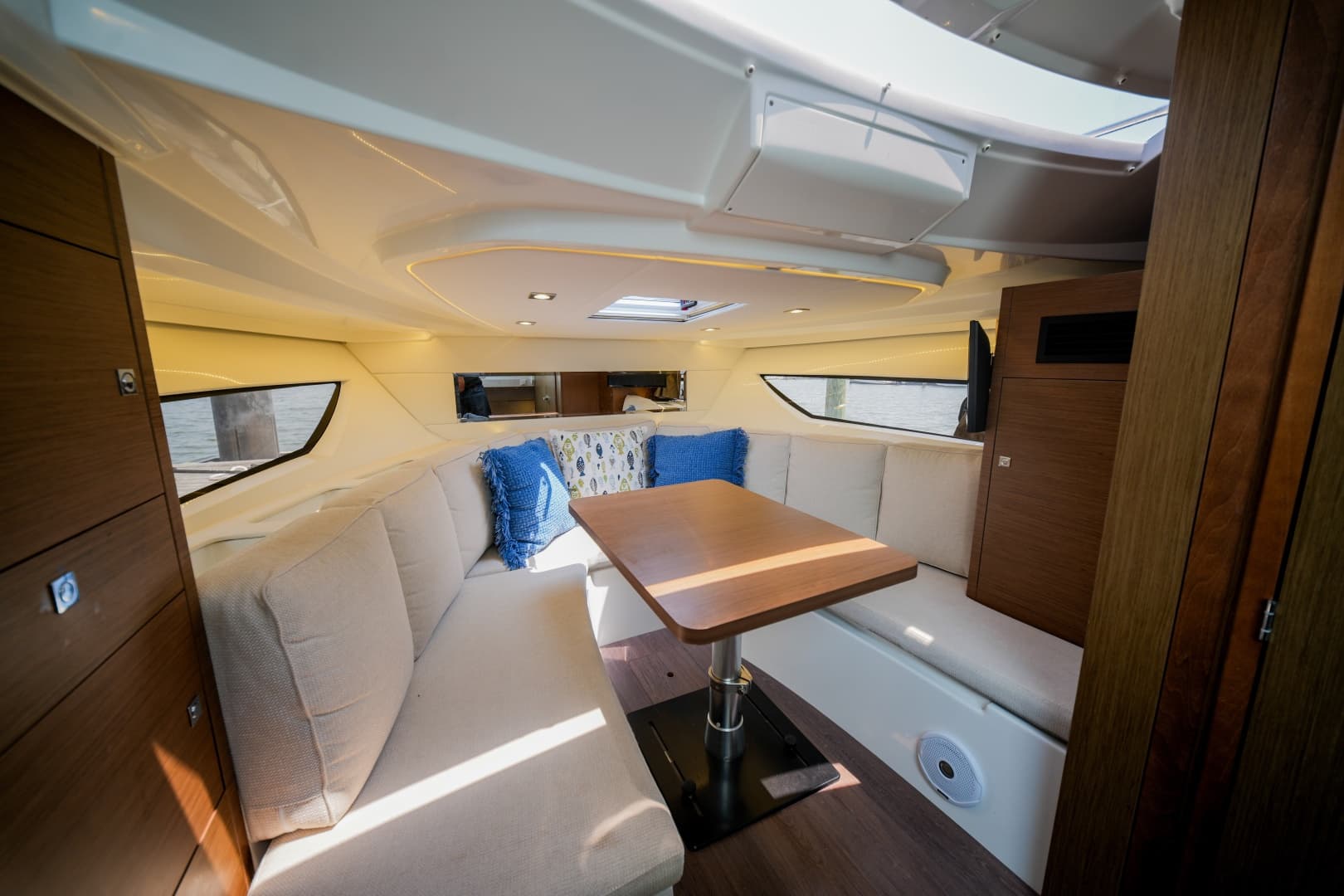 2019 Jeanneau 10.5