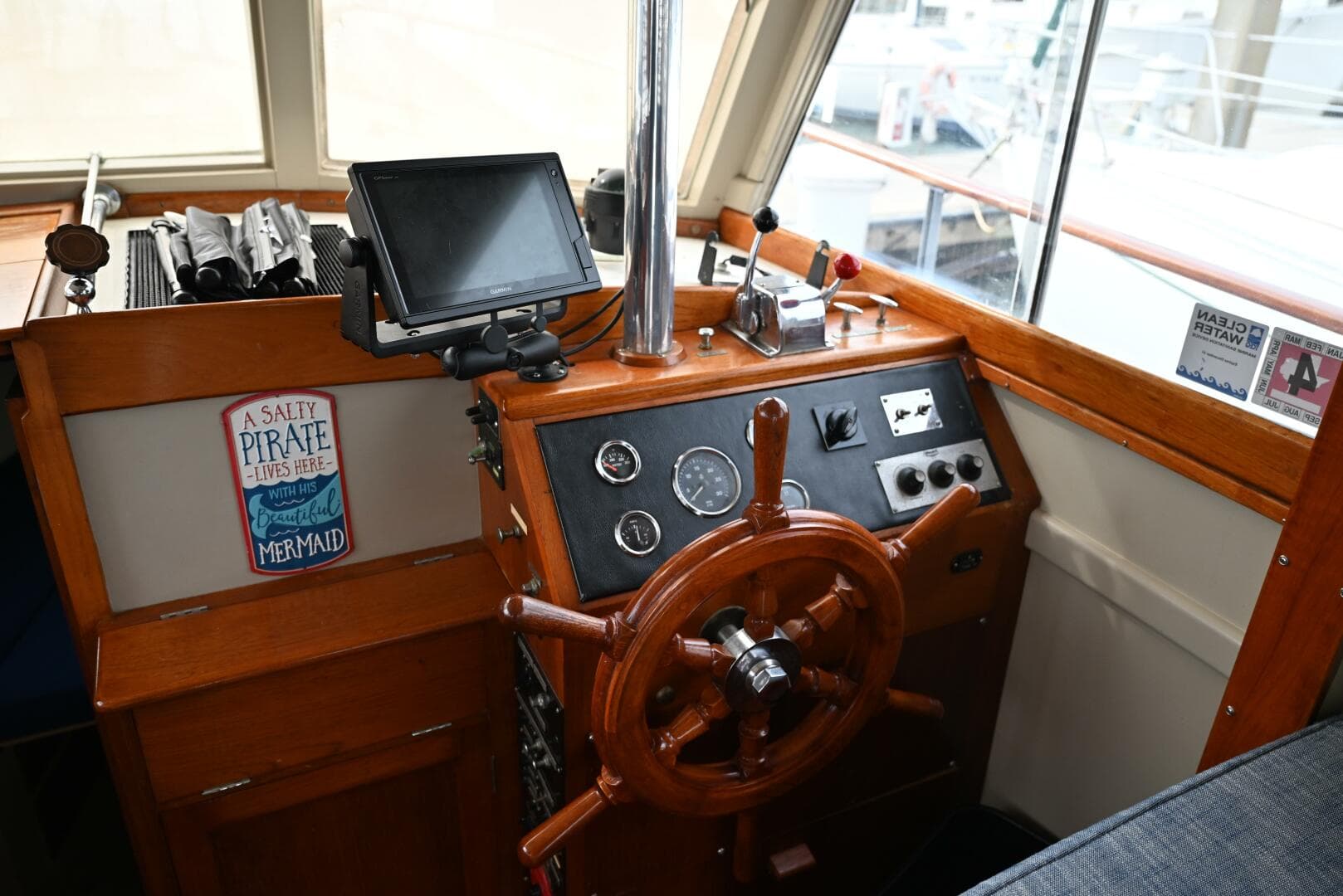 1970 Grand Banks Flybridge Trawler