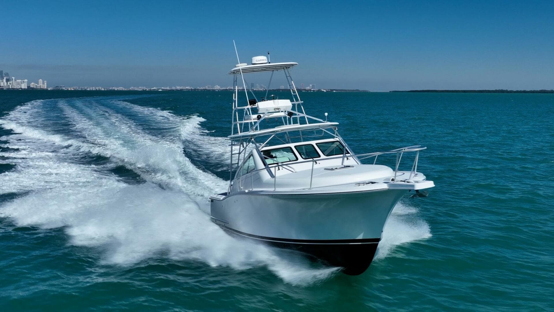 2004 Luhrs 32 Open