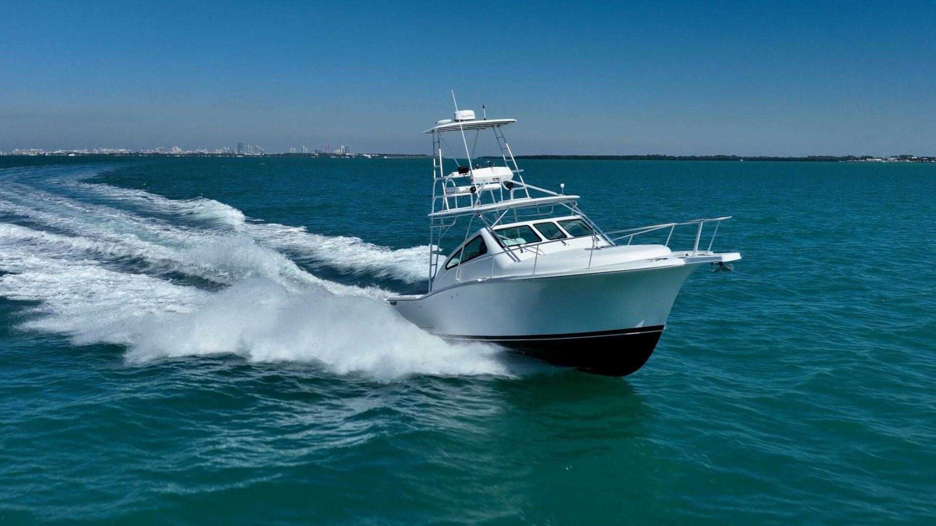 2004 Luhrs 32 Open