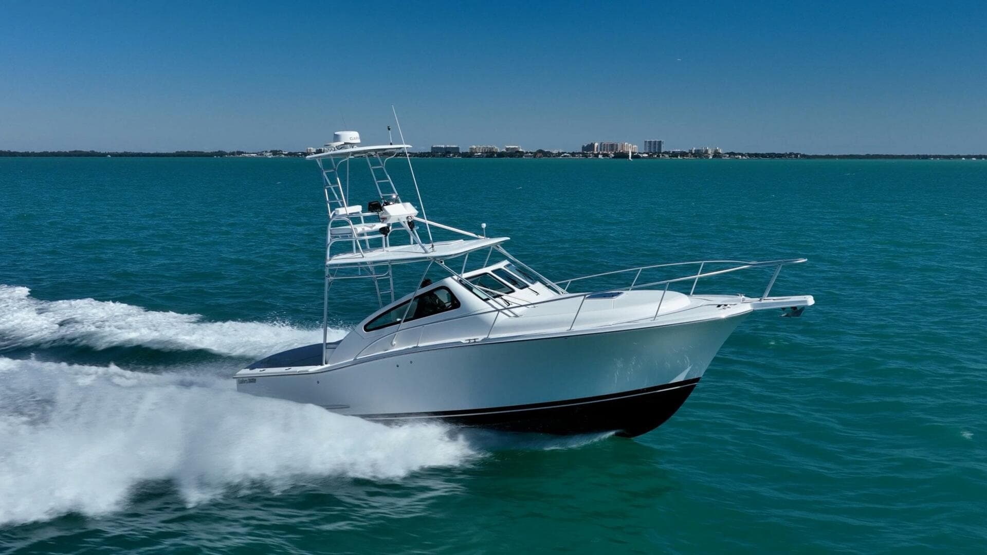 2004 Luhrs 32 Open