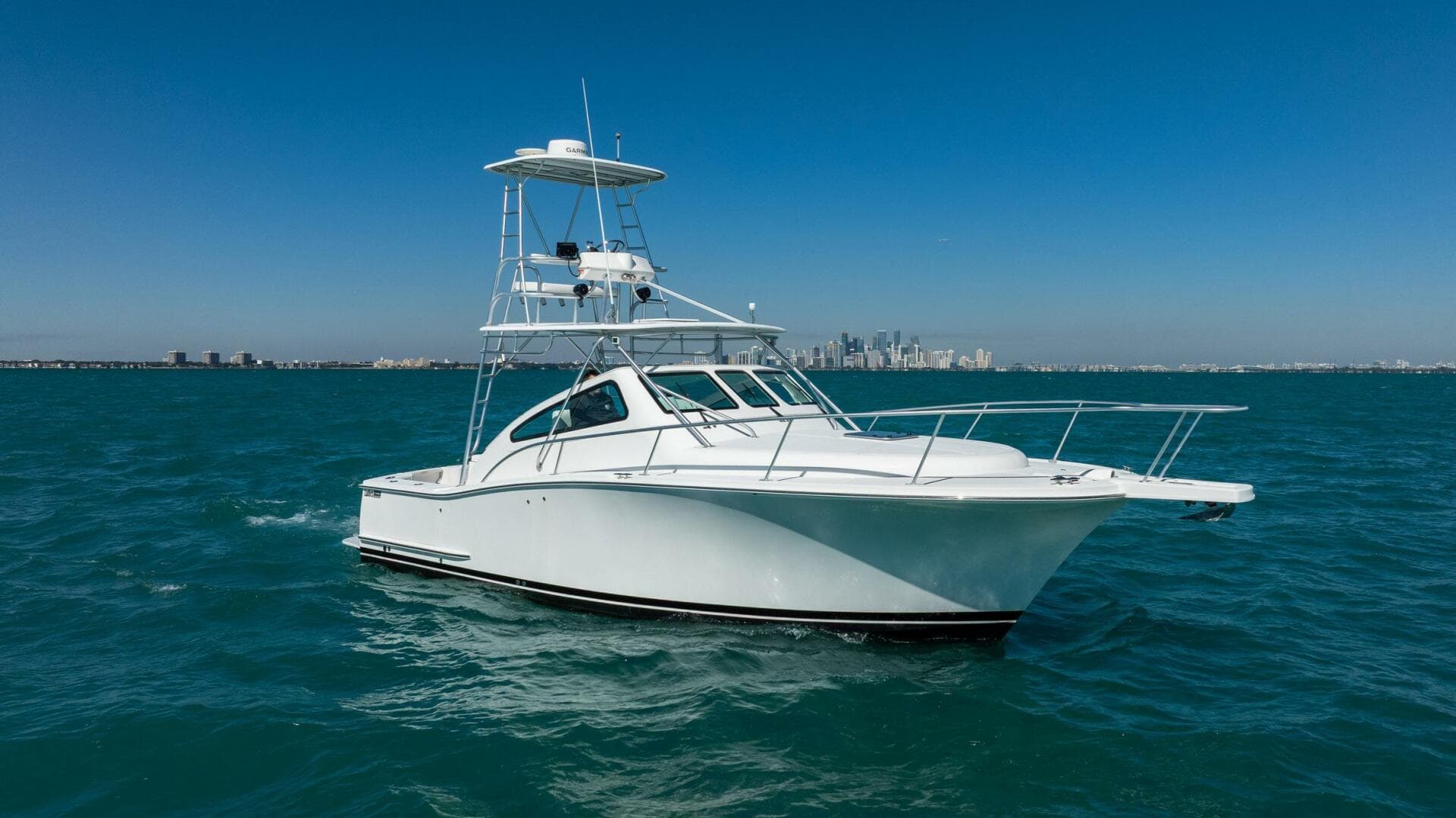 2004 Luhrs 32 Open