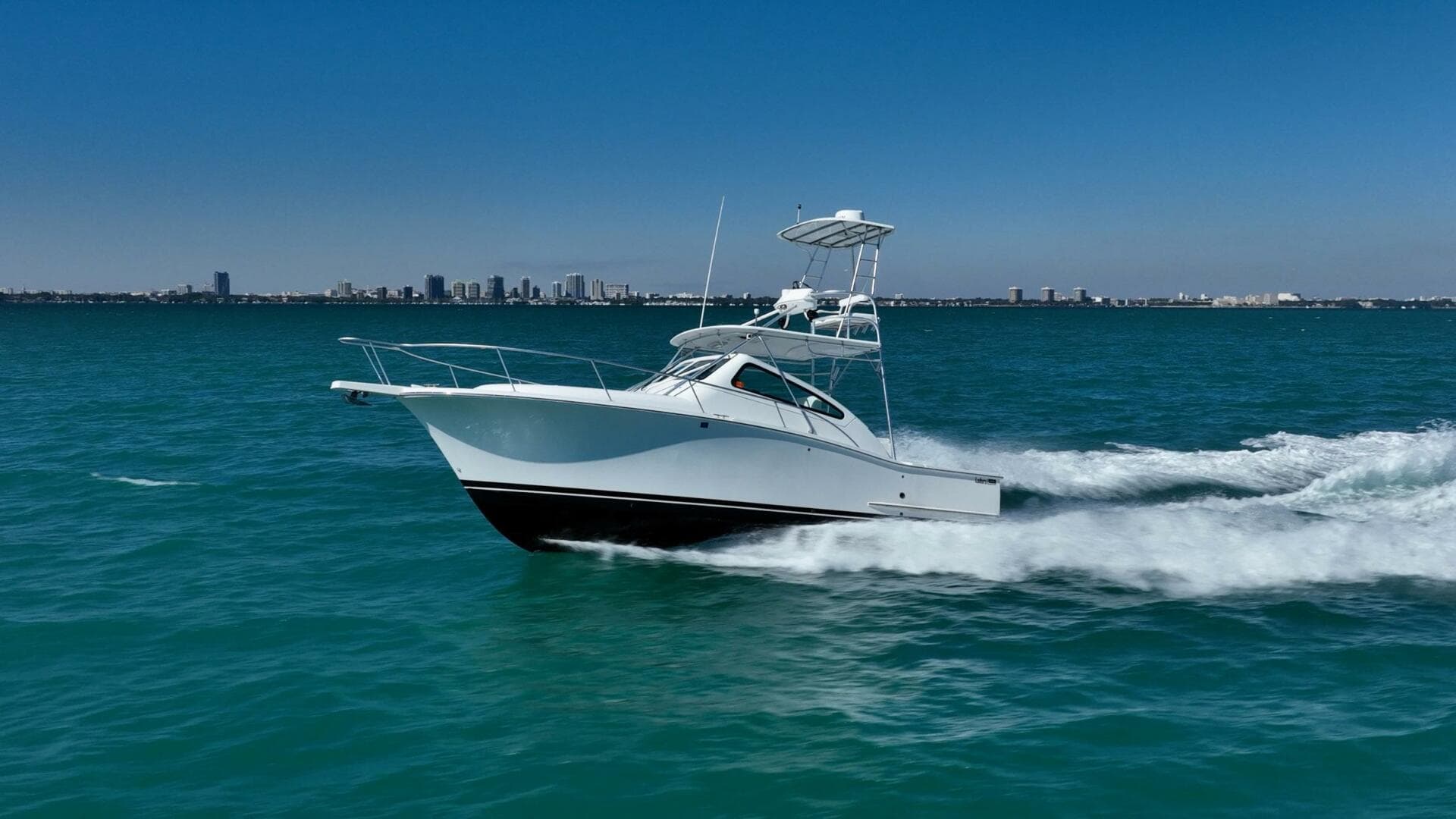 2004 Luhrs 32 Open