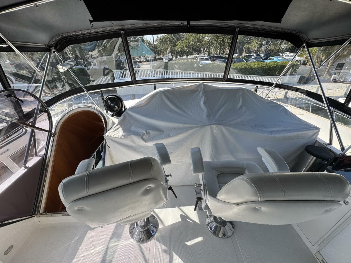 2004 Altima 55 Pilothouse