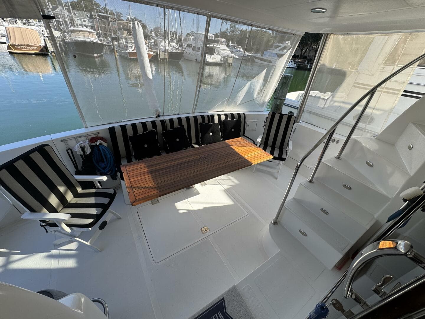 2004 Altima 55 Pilothouse