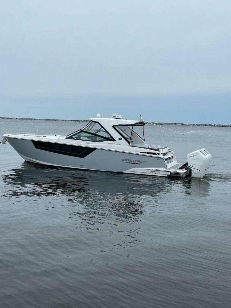 2024 Monterey 385 SS Super Sport