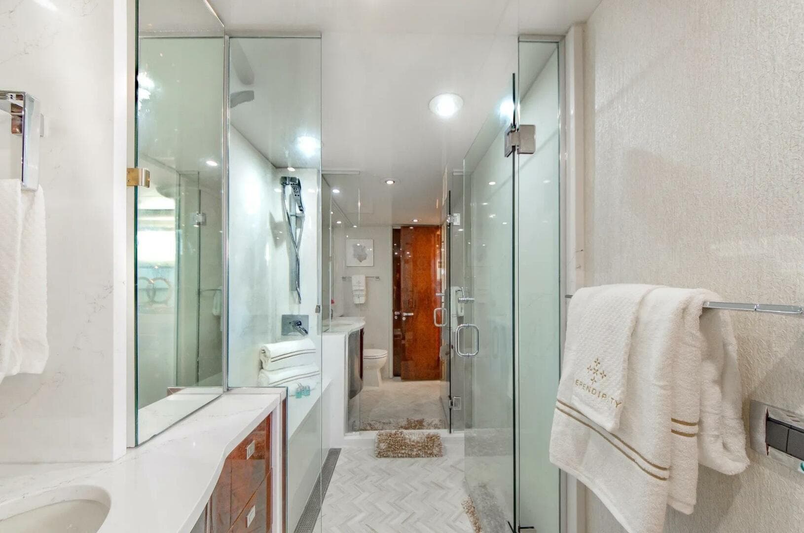 2001 Lazzara Yachts 94 Motor Yacht