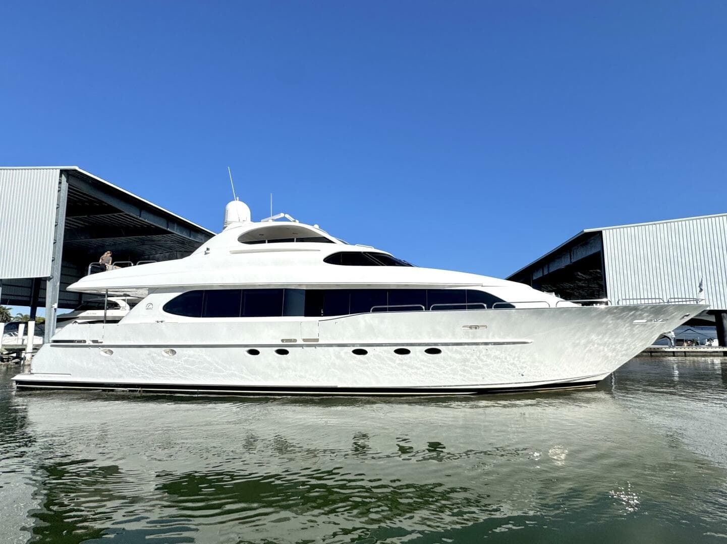 2001 Lazzara Yachts 94 Motor Yacht