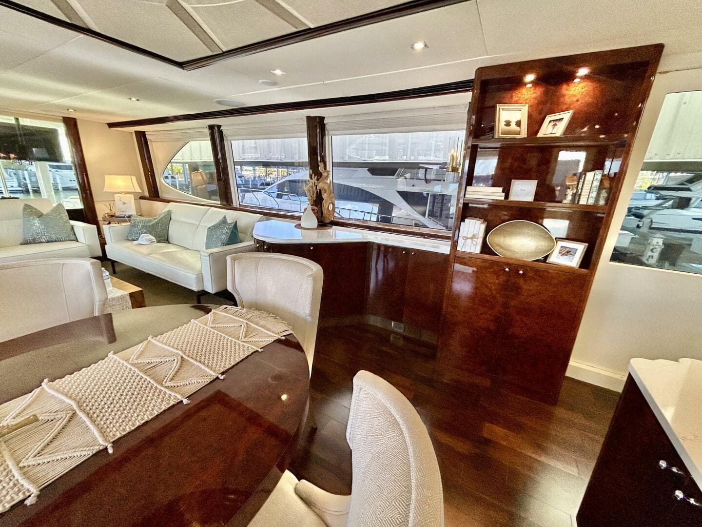 2001 Lazzara Yachts 94 Motor Yacht