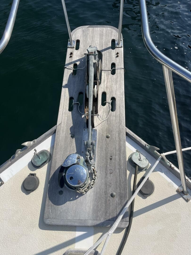 Miracle anchor pulpit and hardware