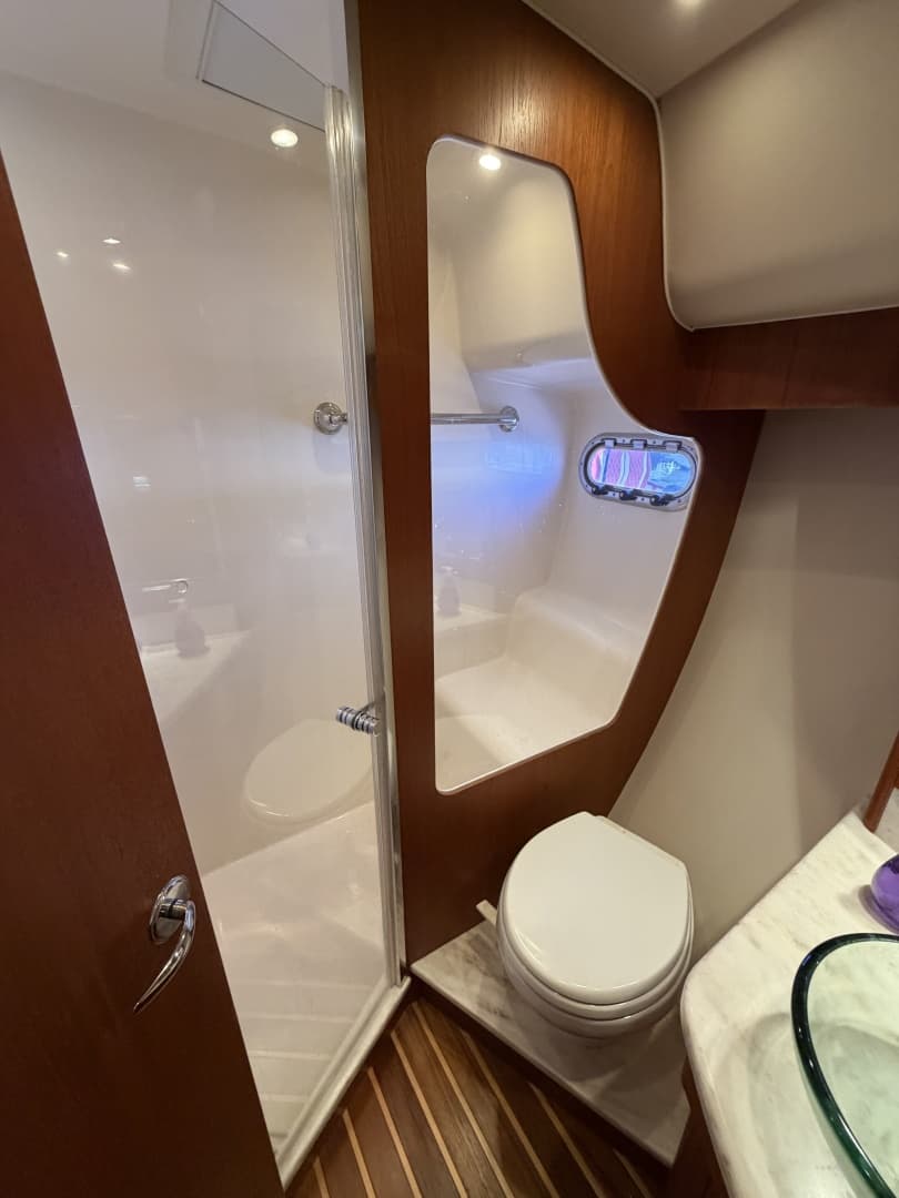 2013 Tiara Yachts 4500 Sovran