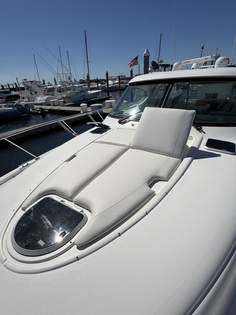 2013 Tiara Yachts 4500 Sovran