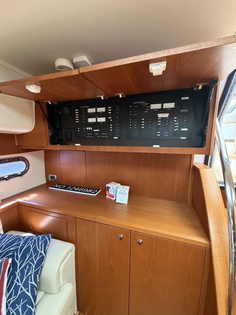 2013 Tiara Yachts 4500 Sovran