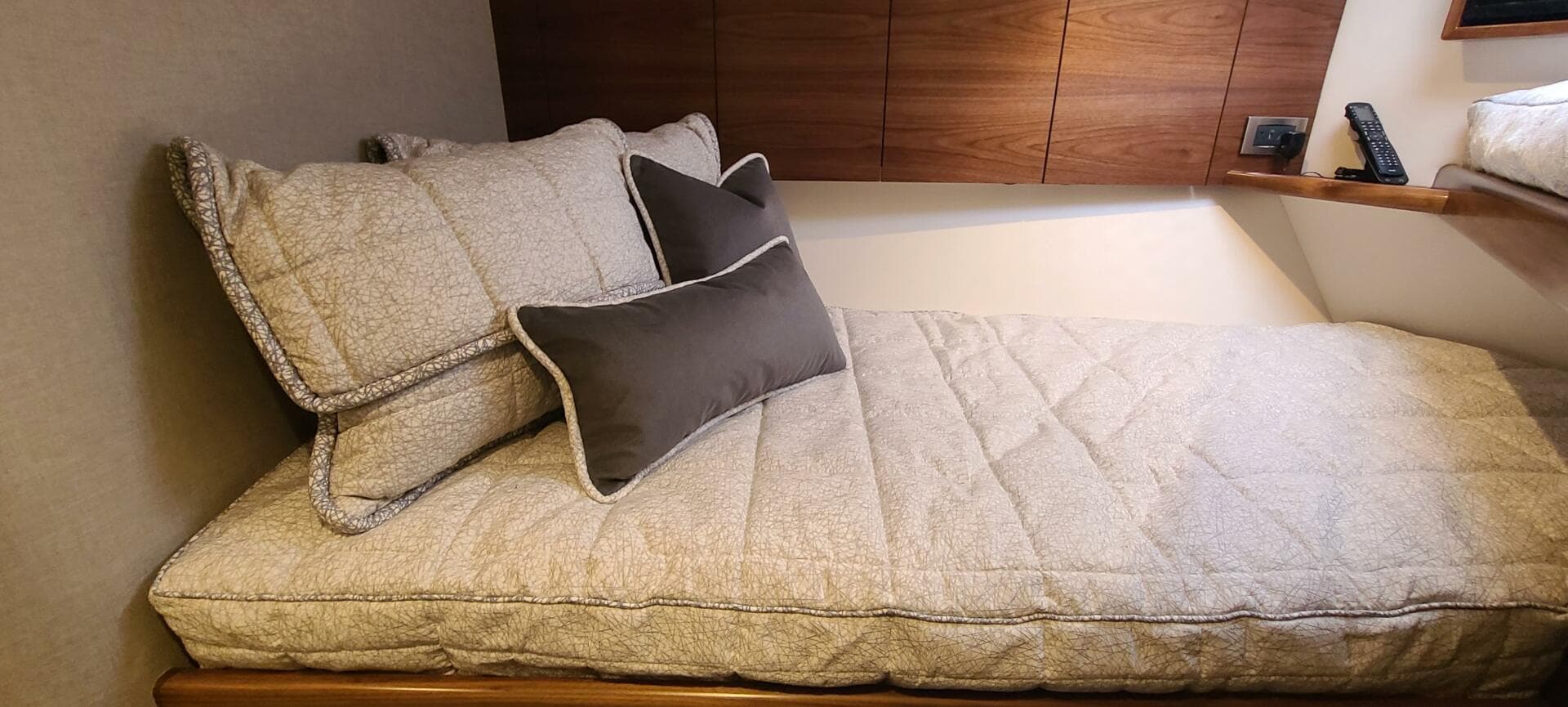 2024 Viking Convertible