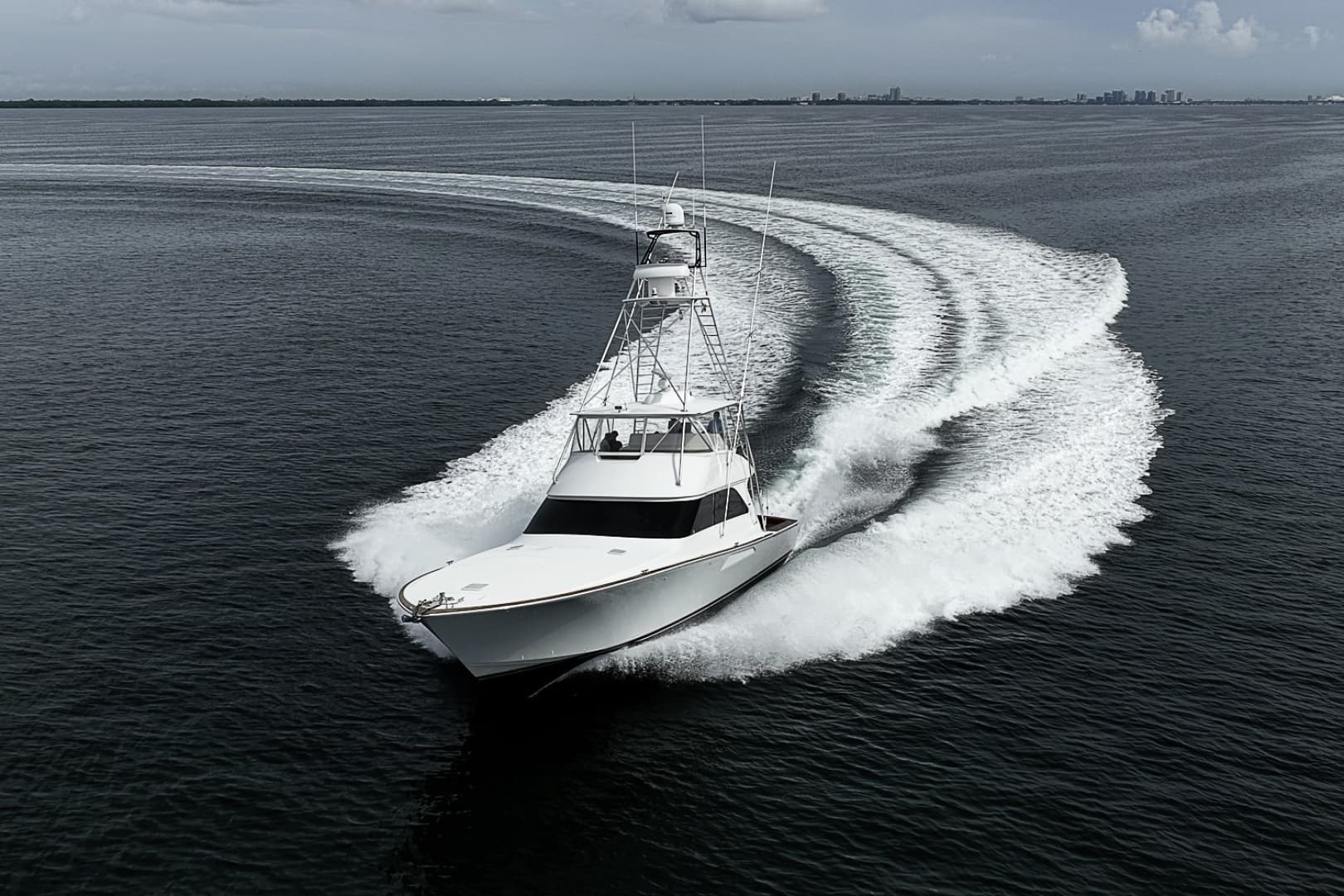 Viking 64 BIG BLUE - Running