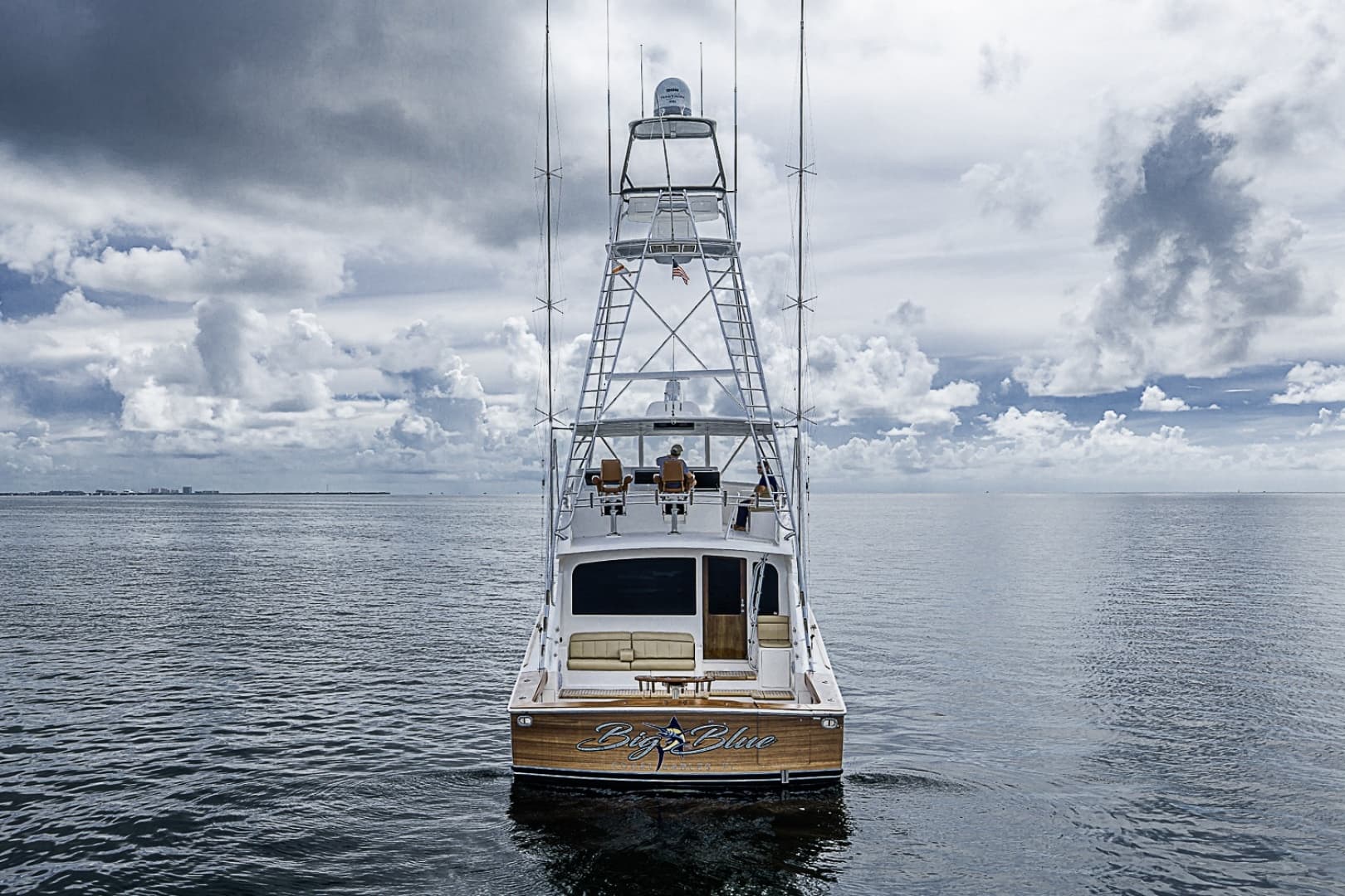 Viking 64 BIG BLUE - Exterior