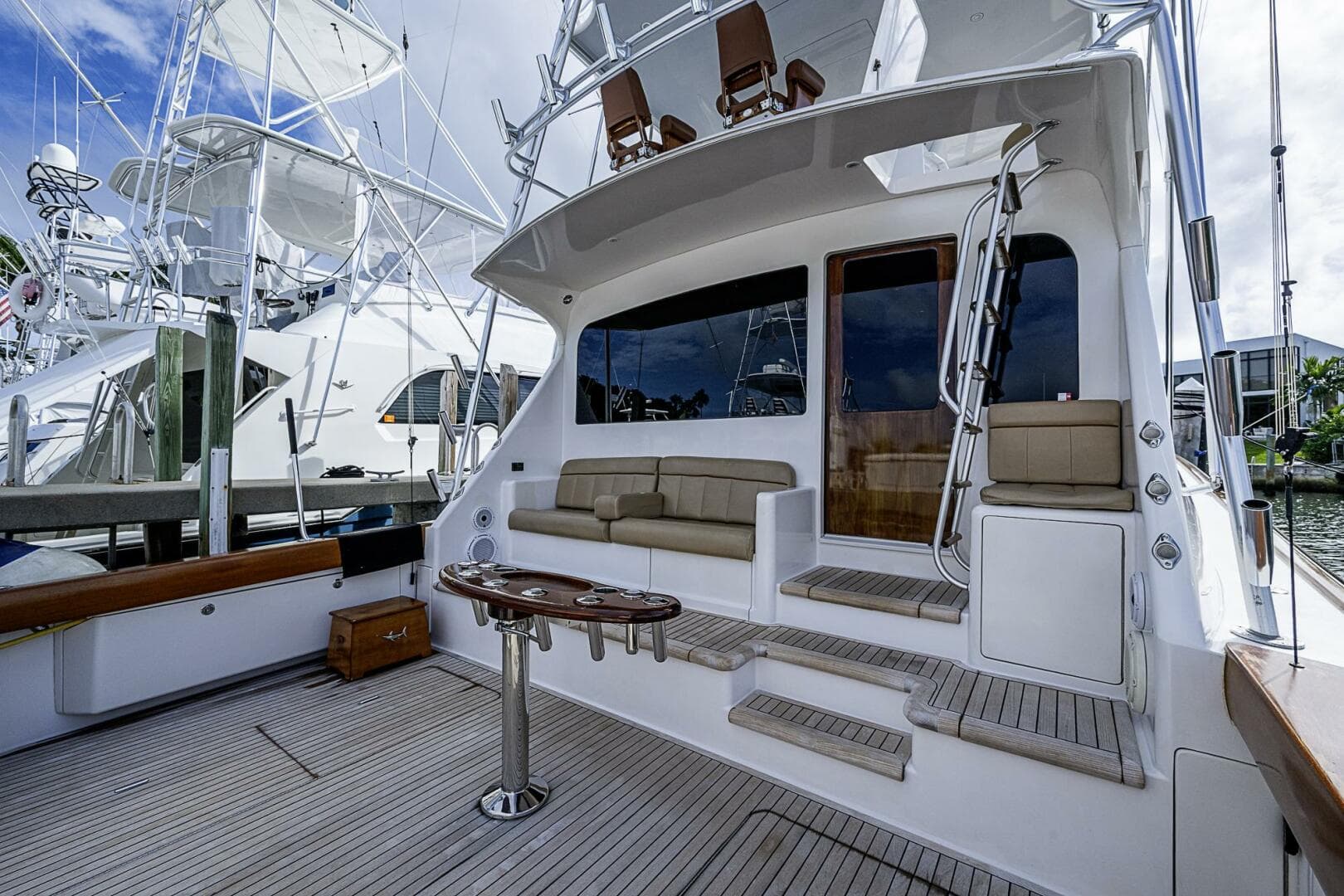 Viking 64 - Big Blue - Cockpit