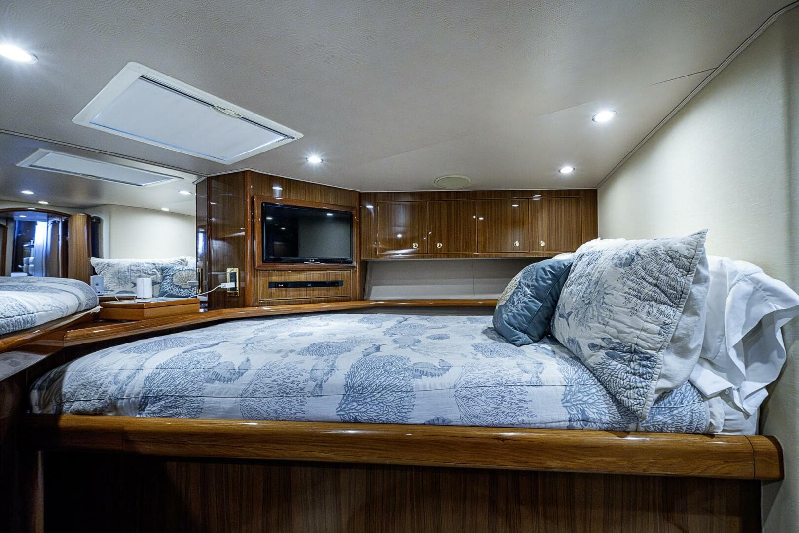 Viking 64 - Big Blue - Forward Stateroom