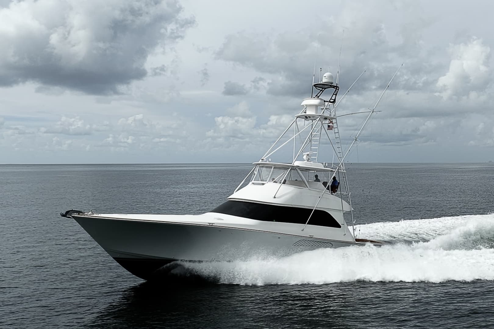Viking 64 BIG BLUE - Running