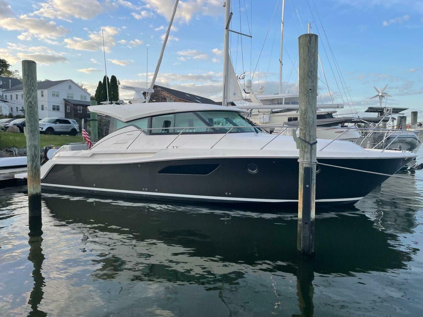 2016 Tiara Yachts C44 Coupe