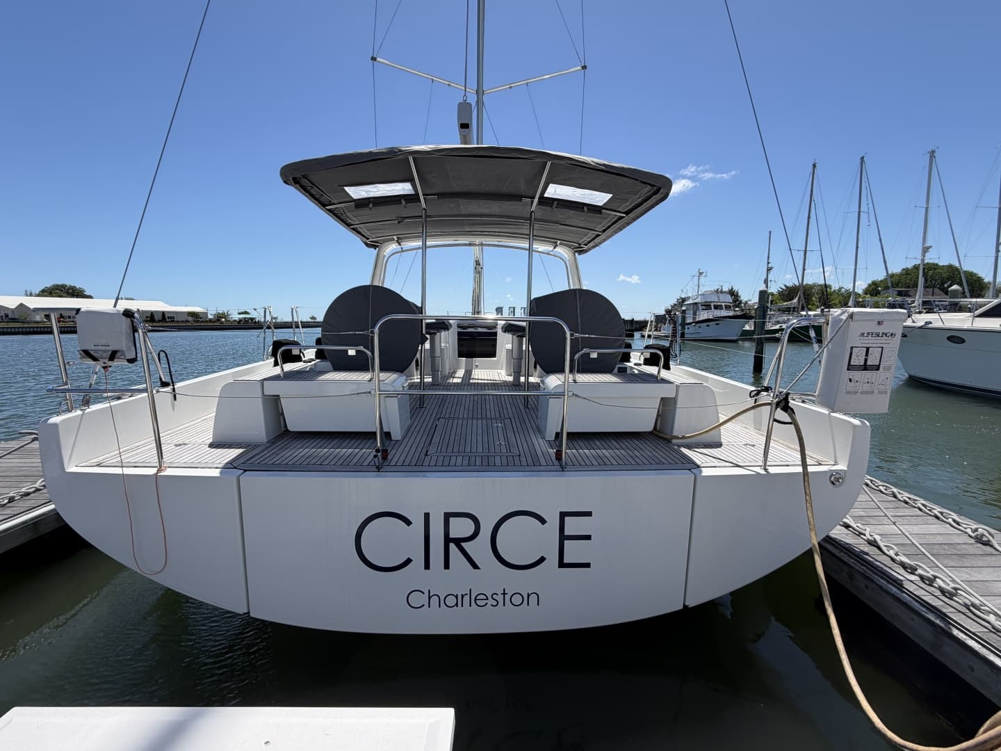 2022 Beneteau Oceanis Yacht 54
