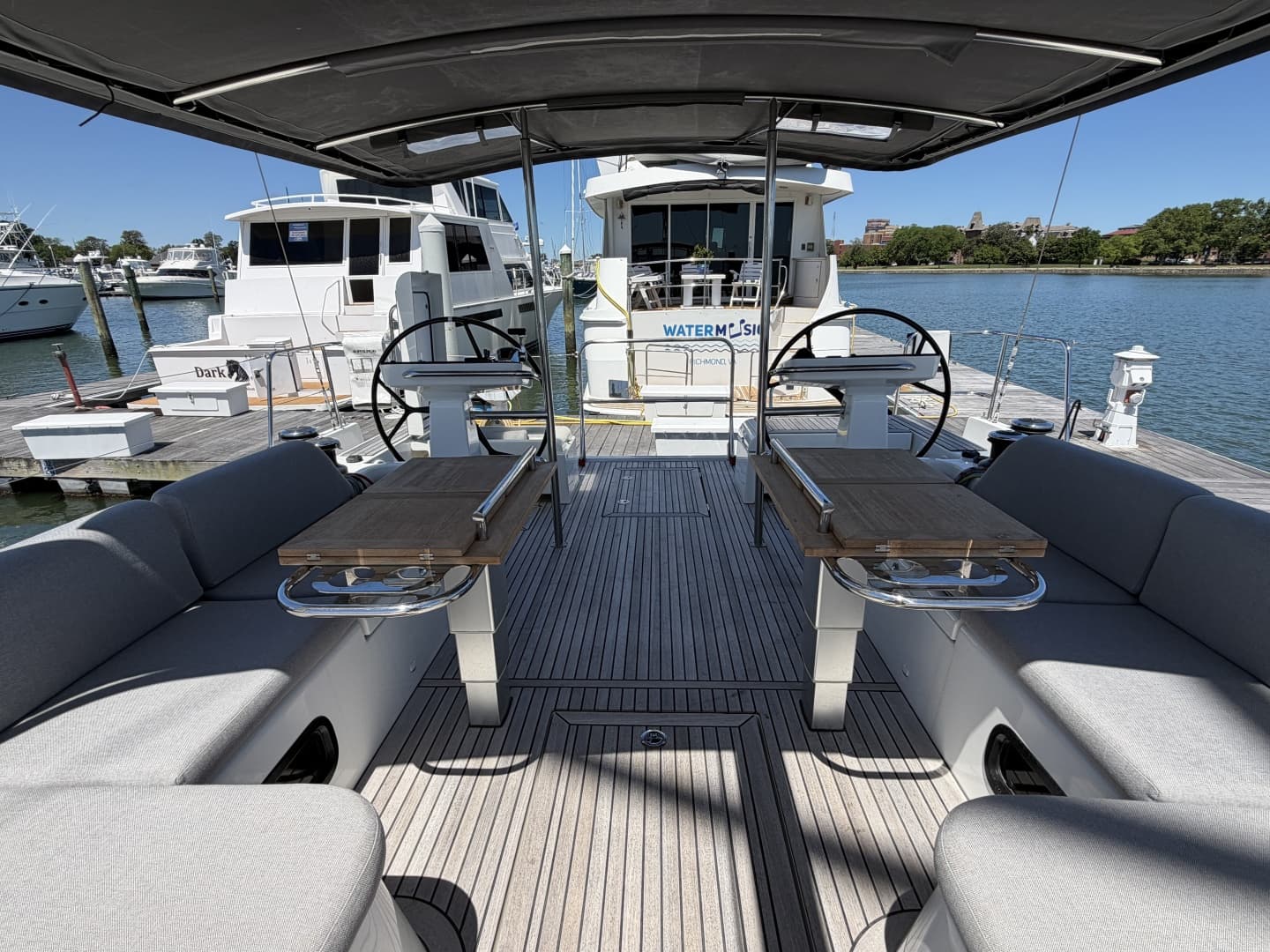 2022 Beneteau Oceanis Yacht 54