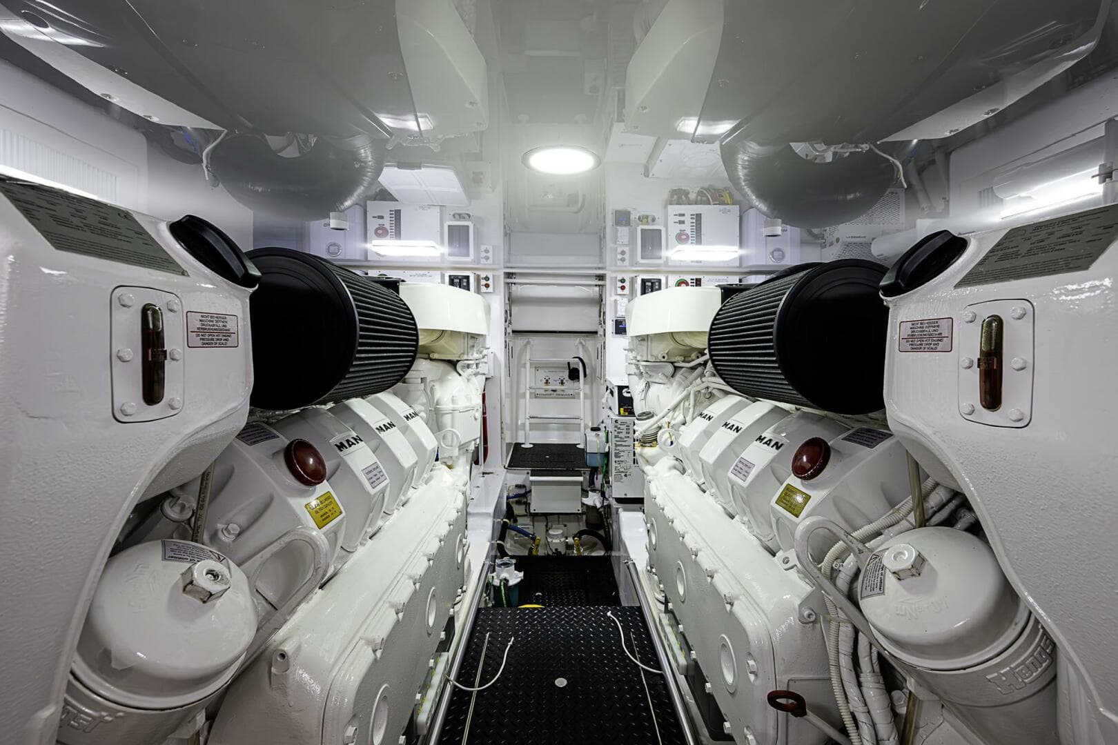 Viking 48 - Salty Soul - Engine Room