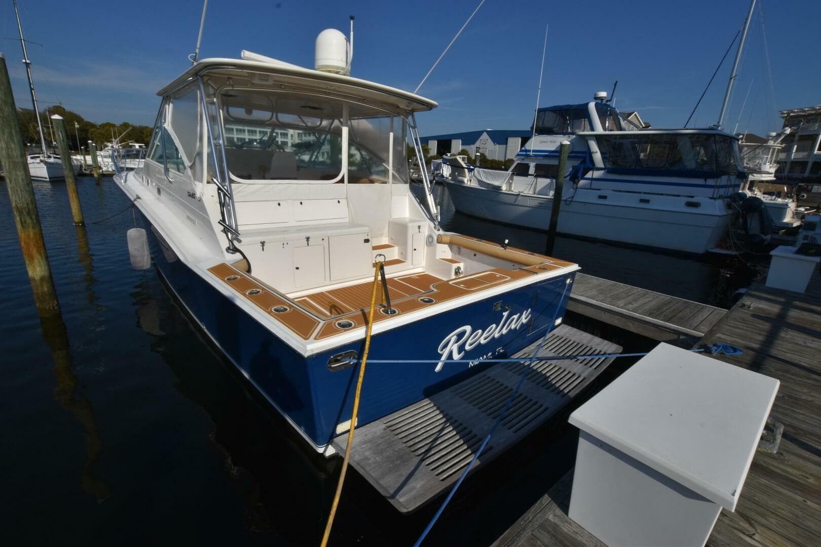 1998 Cabo 45 Express Fisherman