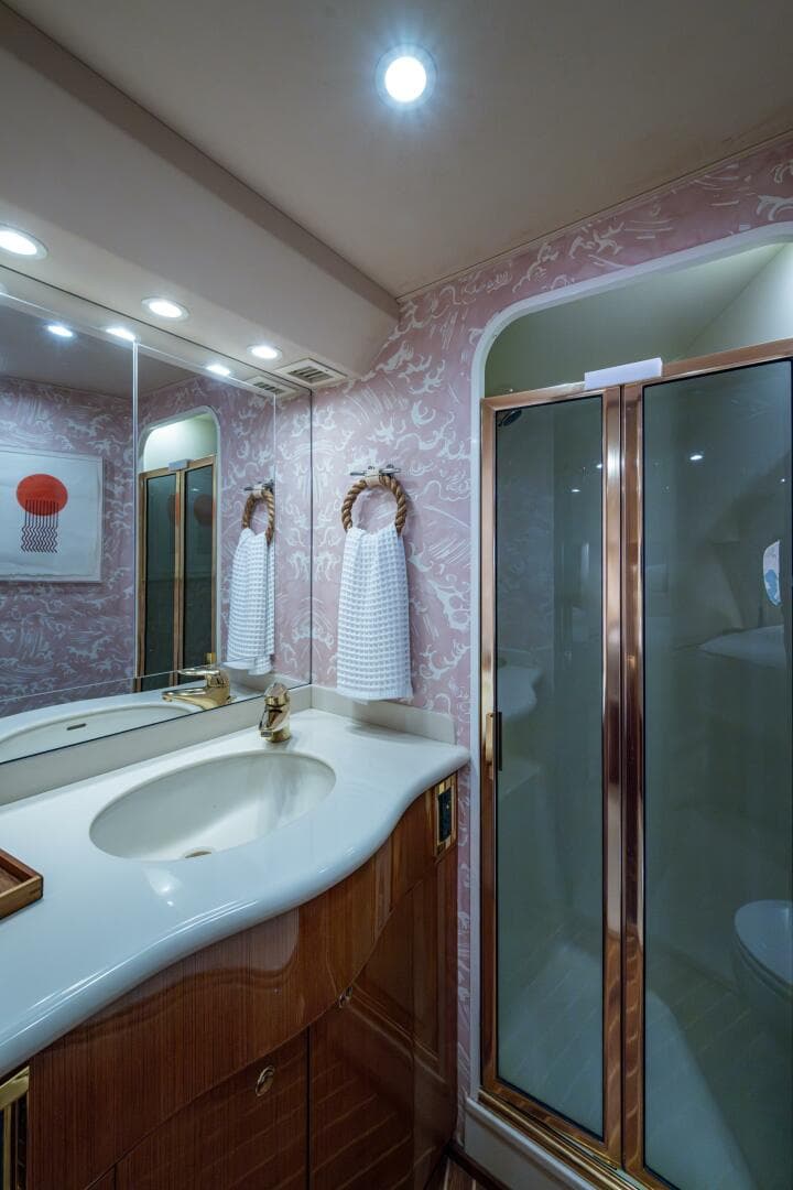 Viking 48 - Sweet Melissa - Master Stateroom Head