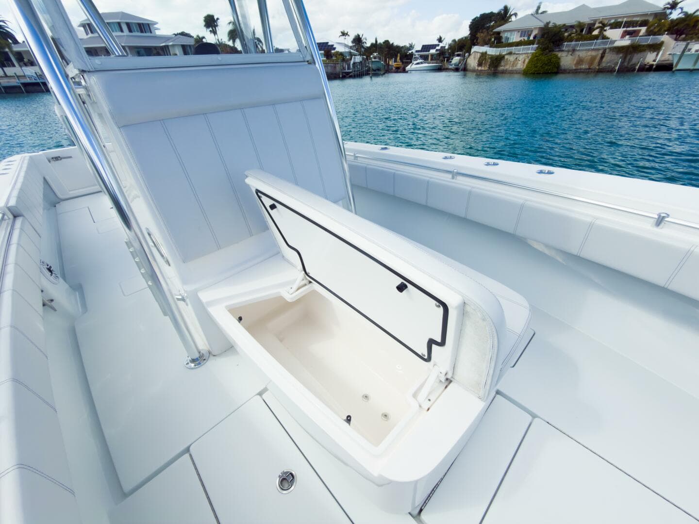 2023 Contender 32 ST